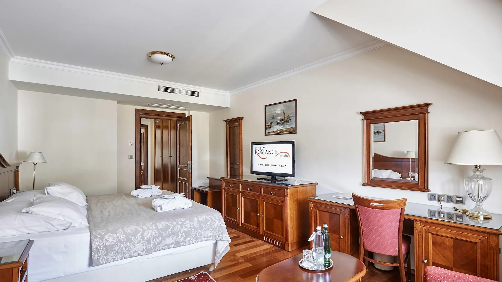 Hotel Romance Карловы Вары