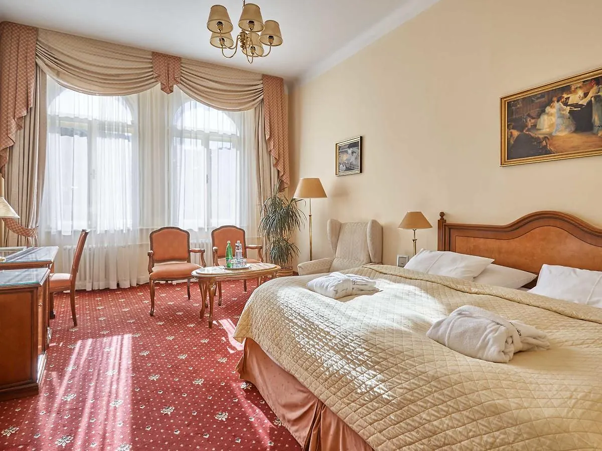 Hotel Romance Karlowe Wary 4*,