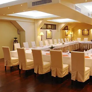 **** Aparthotel Arc De Triomphe Romania