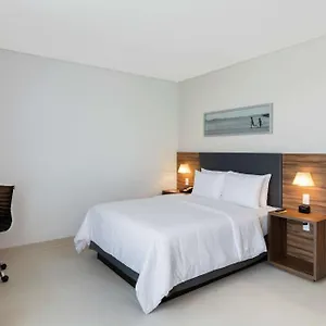 Hampton By Hilton Cumbres 3*, Cancún Mexiko
