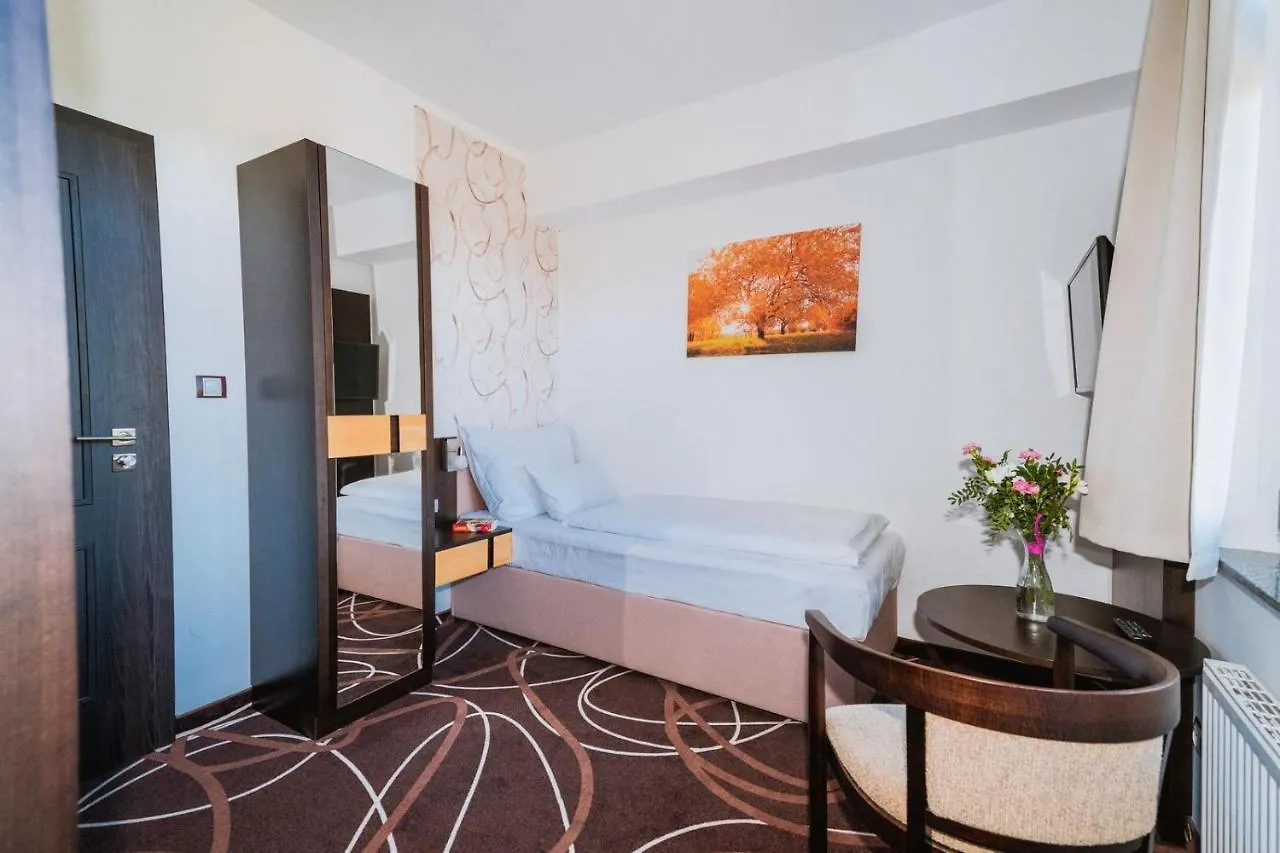 Hotel Hubertus Karlovy Vary 3*,  Czech Republic