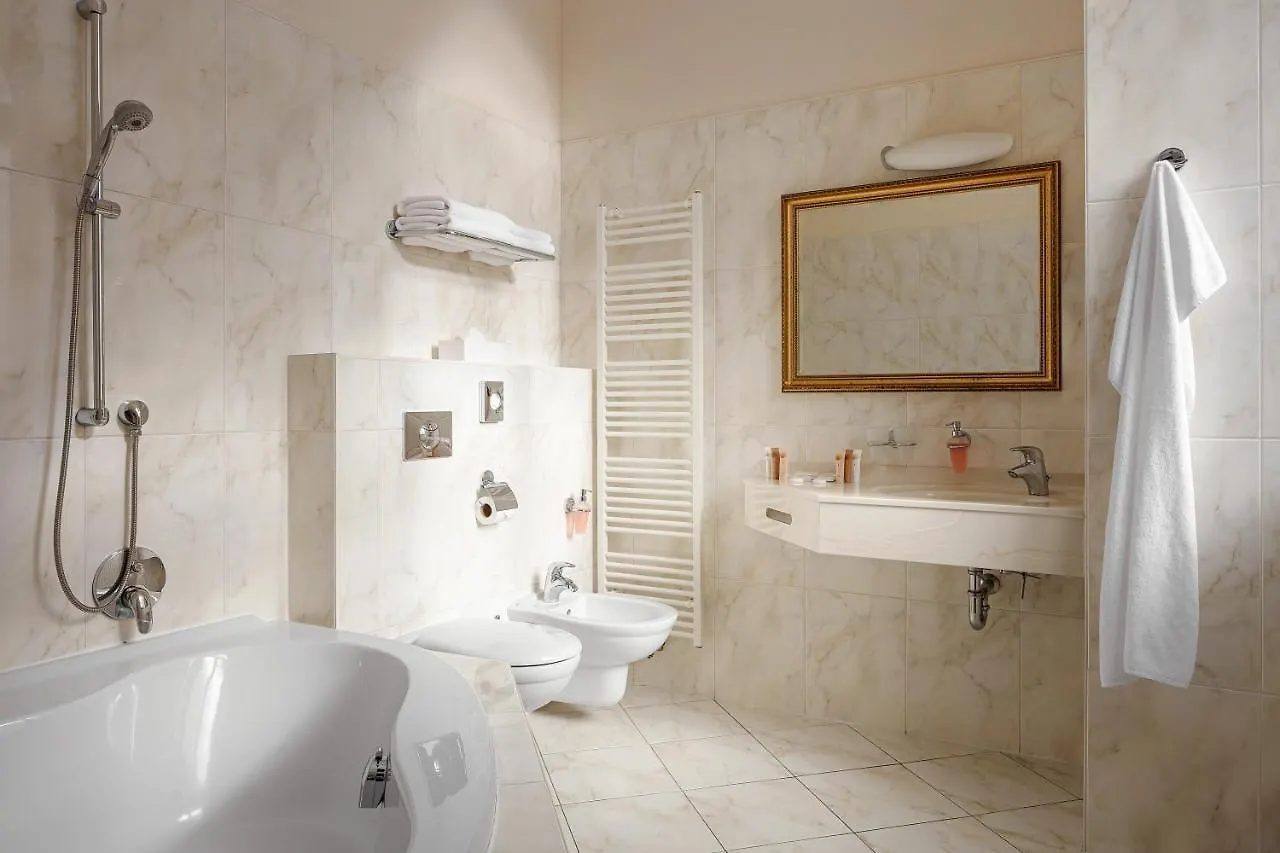 Humboldt Park Hotel & Spa Карловы Вары 4*,  Чехия