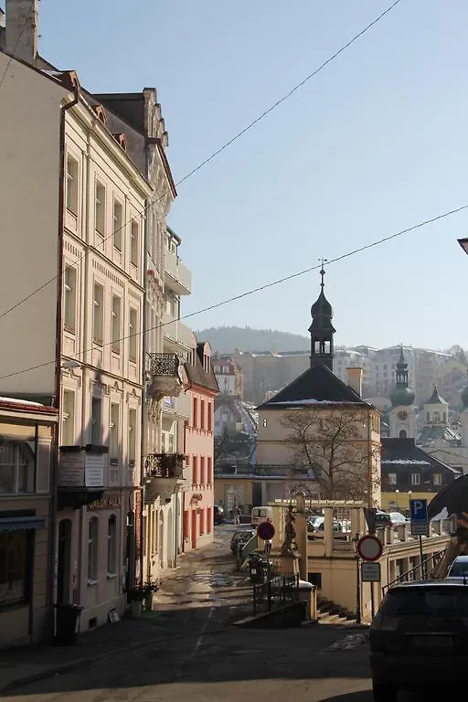 Ferienwohnung Jurincom Apartmens Zamecky Vrch Karlovy Vary Apartment