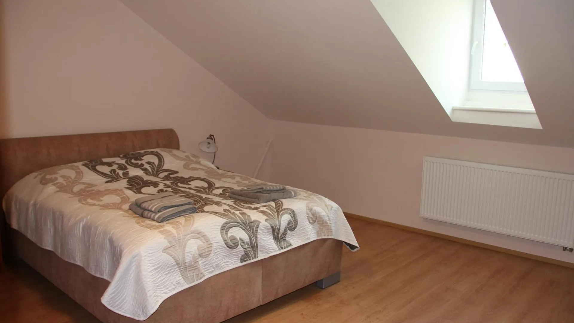 Jurincom Apartments Karlovy Vary 0*,