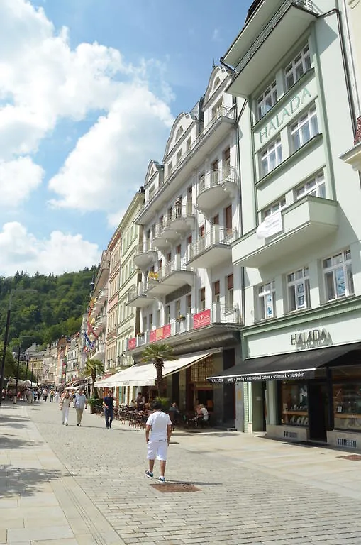 Halada House Apartments