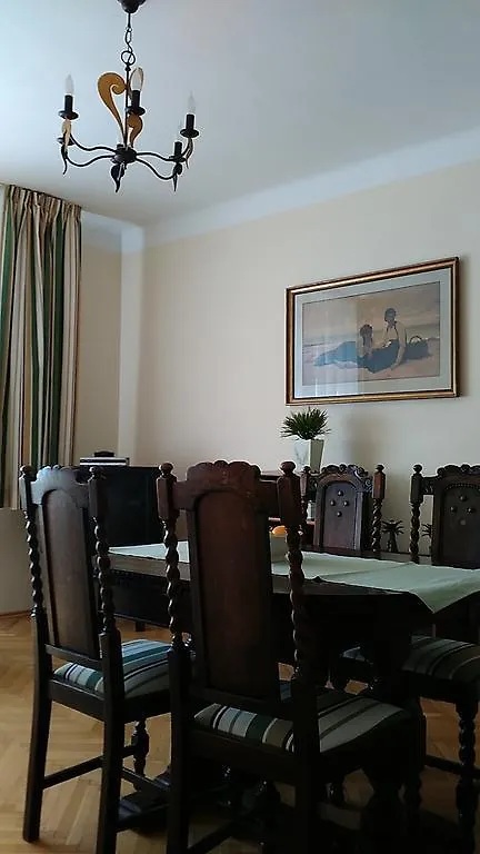 Halada House Apartments