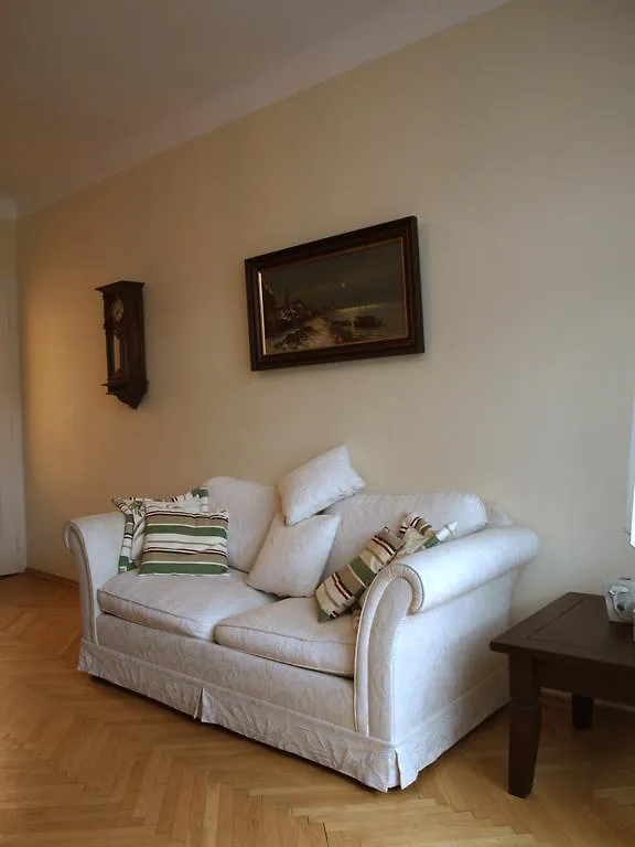 Halada House Apartments  Karlovy Vary