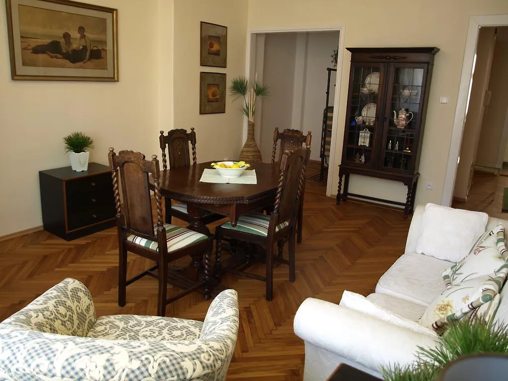 Halada House Apartments Karlovy Vary