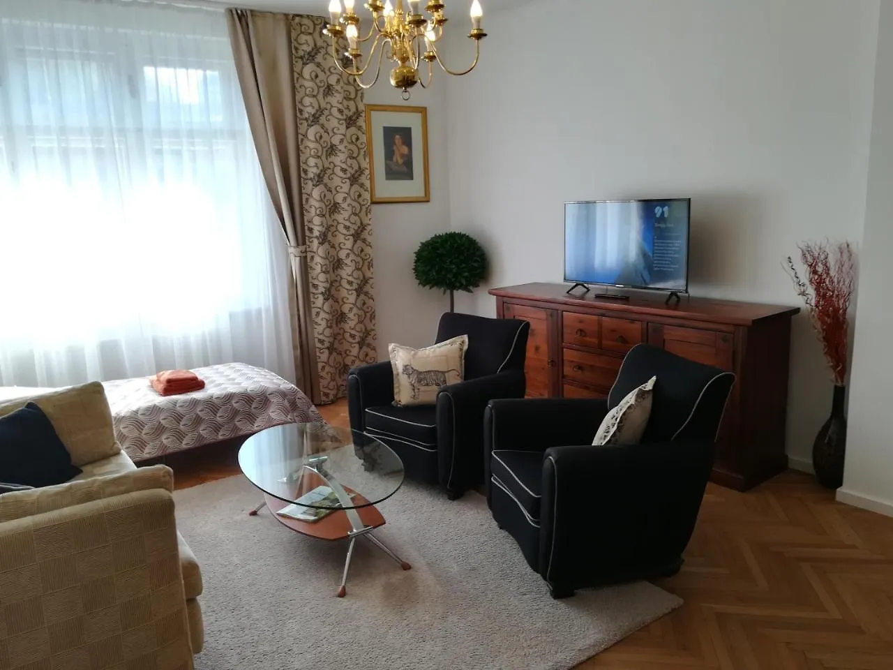 Halada House Apartments