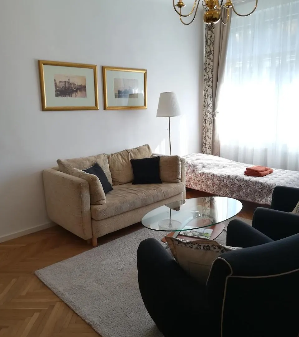 Halada House Apartments  Karlovy Vary