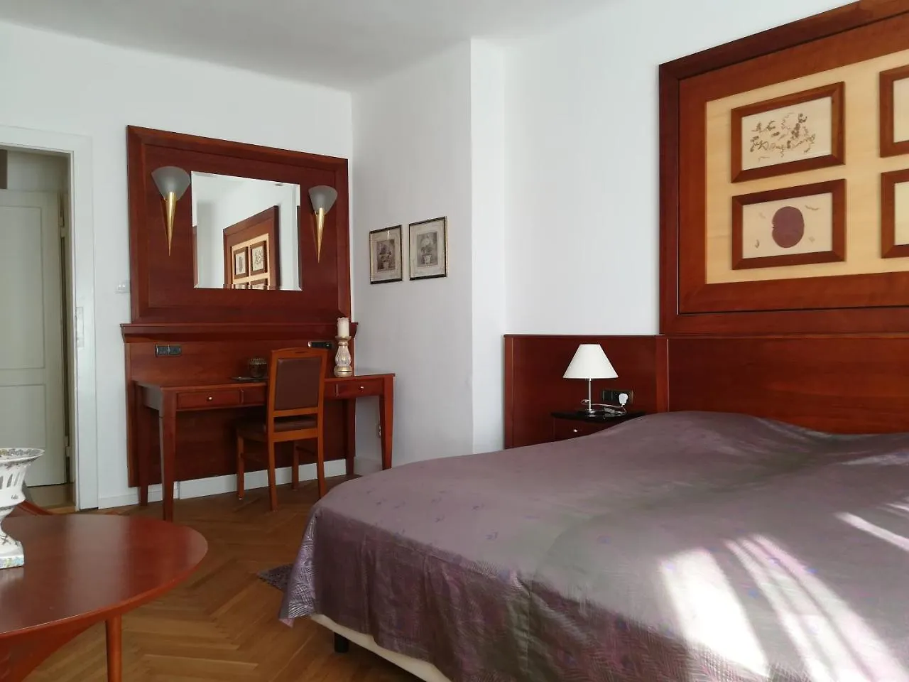 Halada House Apartments  Karlovy Vary