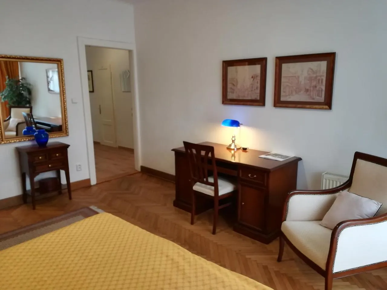 Halada House Apartments