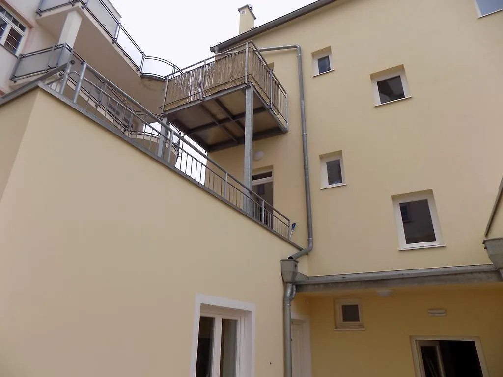 Karlsbad Apartments