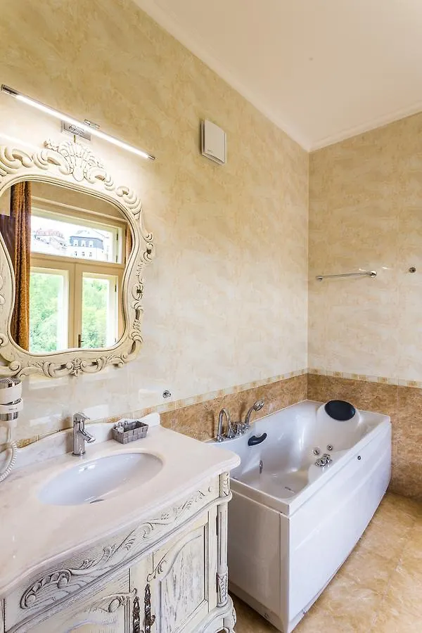 Apartment Ferienwohnung Karlsbad Prestige