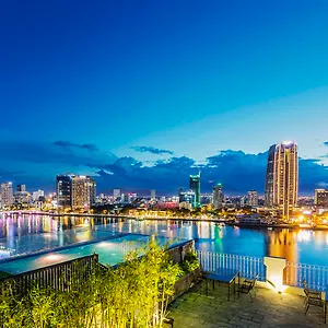 Hotel Ibiza Riverfront Powered By Aston Đà Nẵng