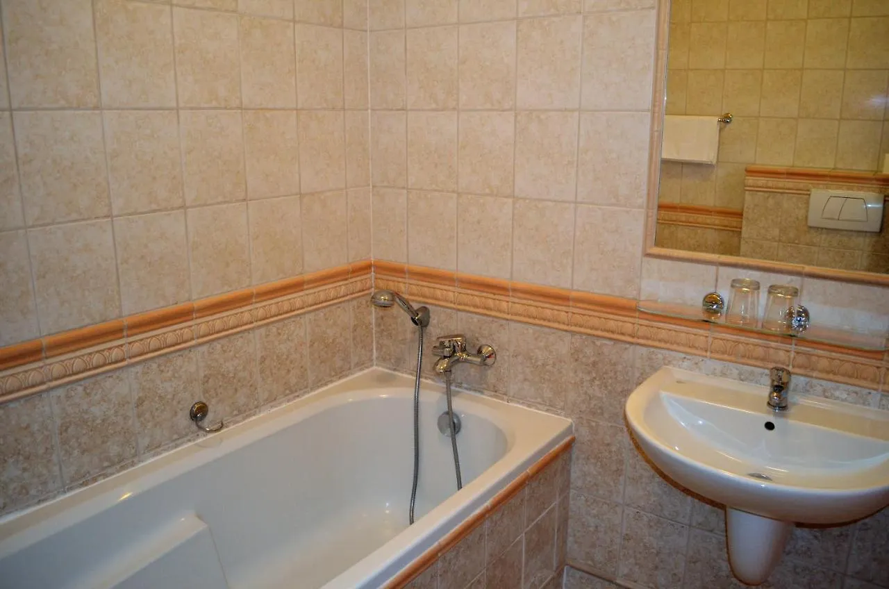 Hotel Renesance Krasna Kralovna KLV