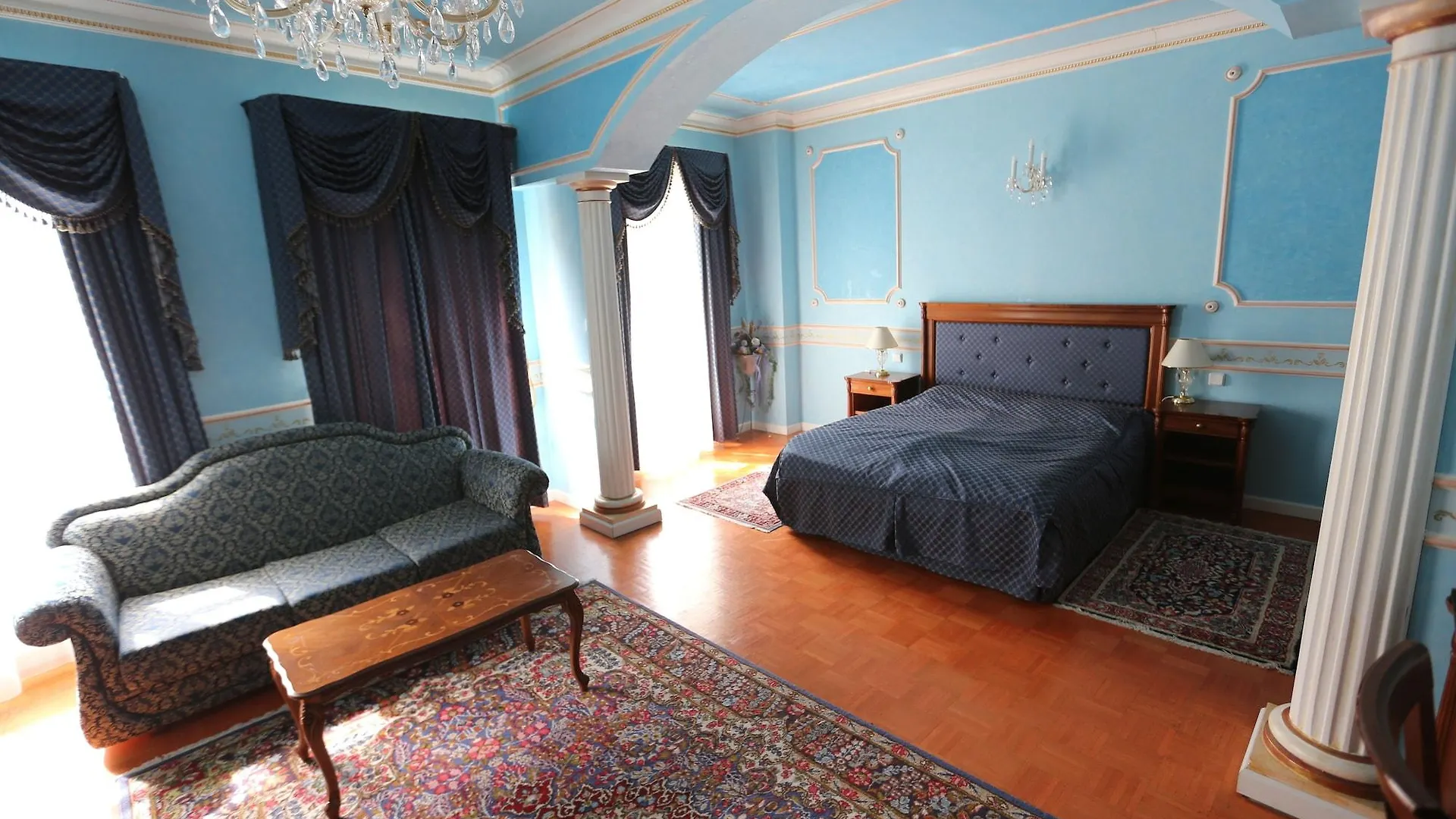 Hotel Renesance Krasna Kralovna KLV
