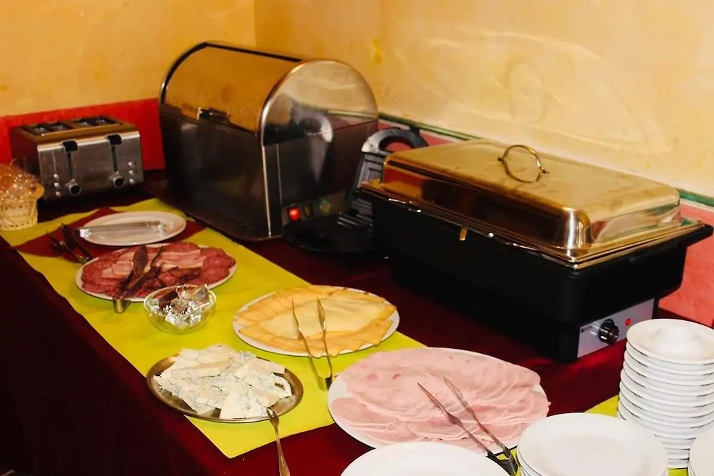 Hotel Renesance Krasna Kralovna KLV