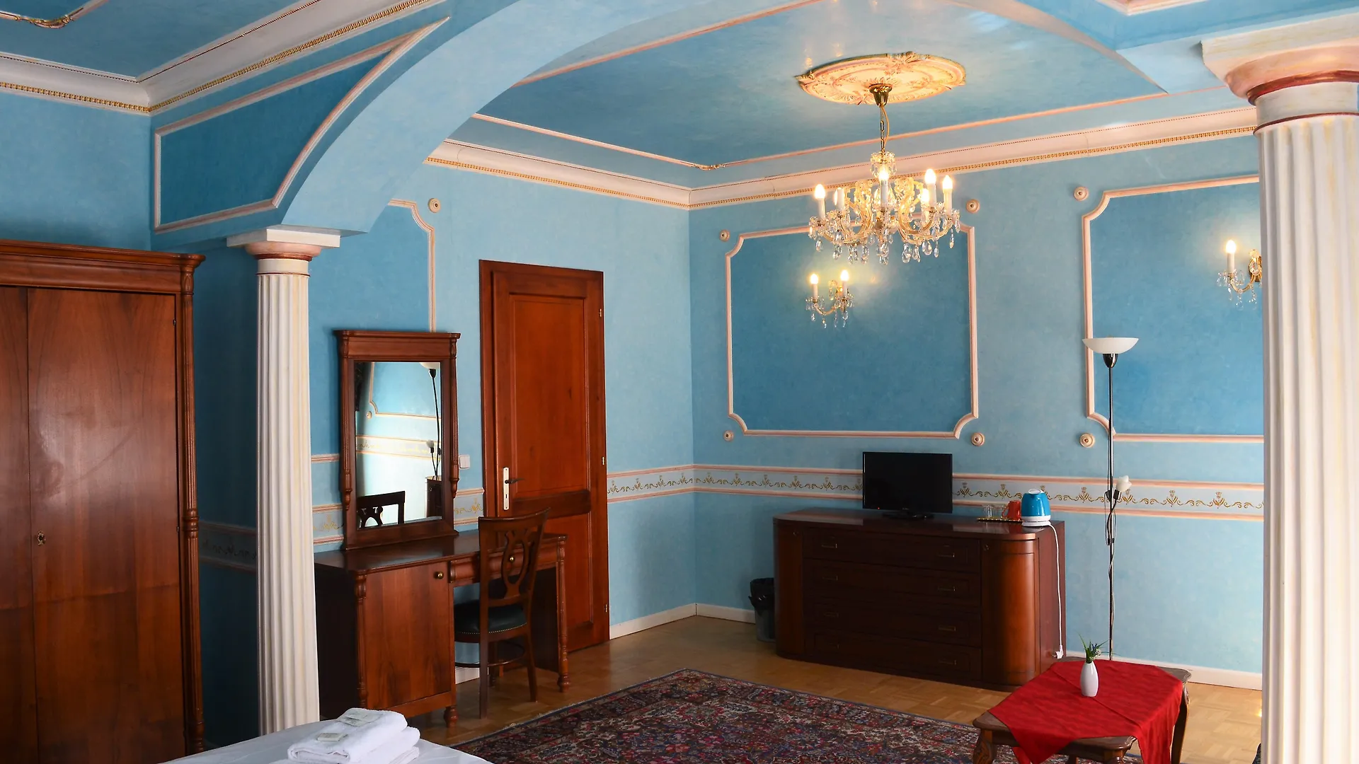 Hotel Renesance Krasna Kralovna Karlovy Vary 4*,  Czech Republic