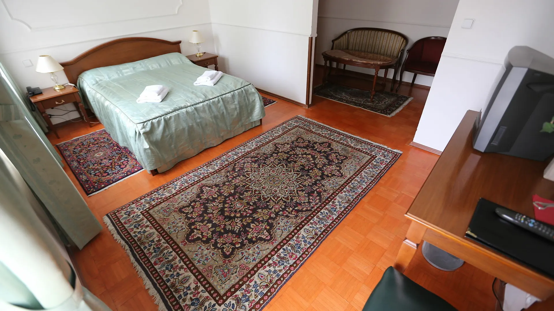 Hotel Renesance Krasna Kralovna KLV
