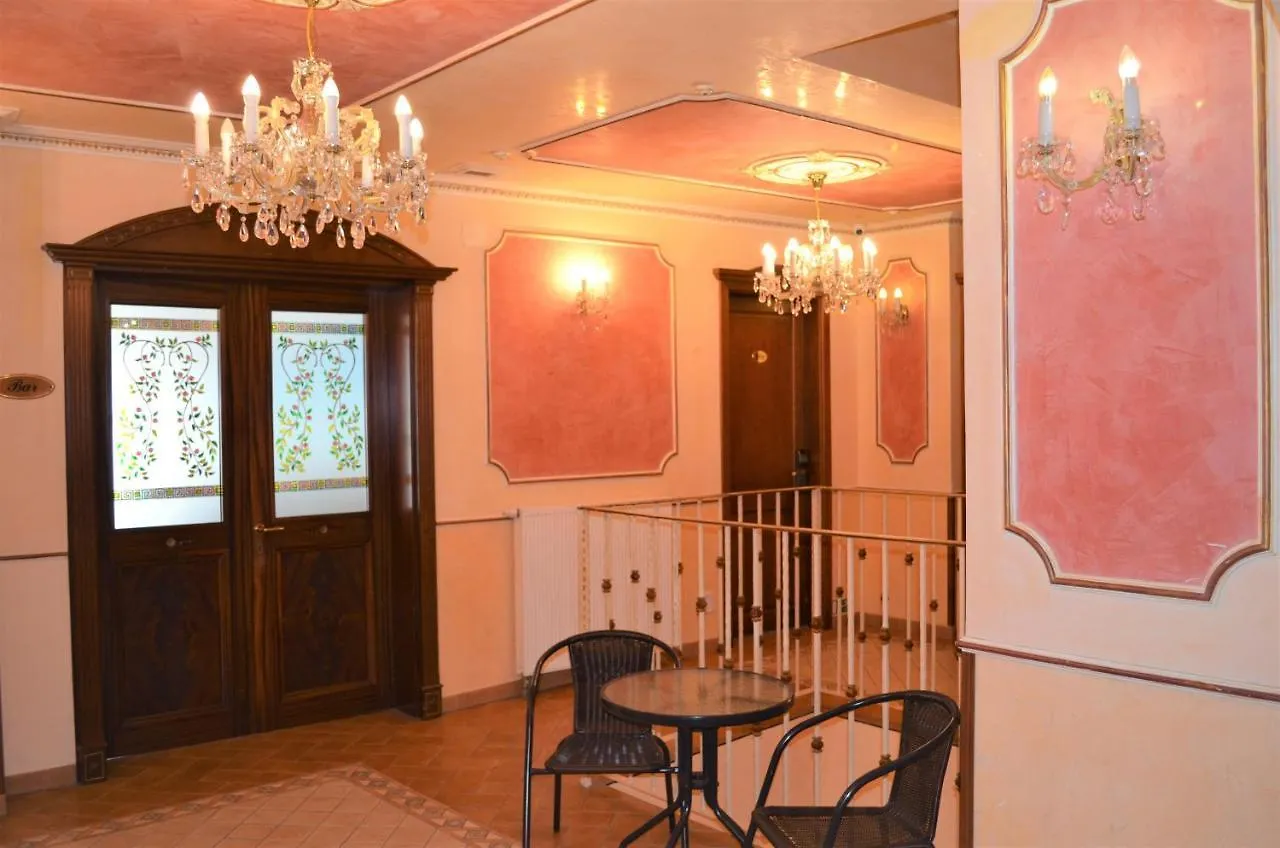 Hotel Renesance Krasna Kralovna Karlovy Vary