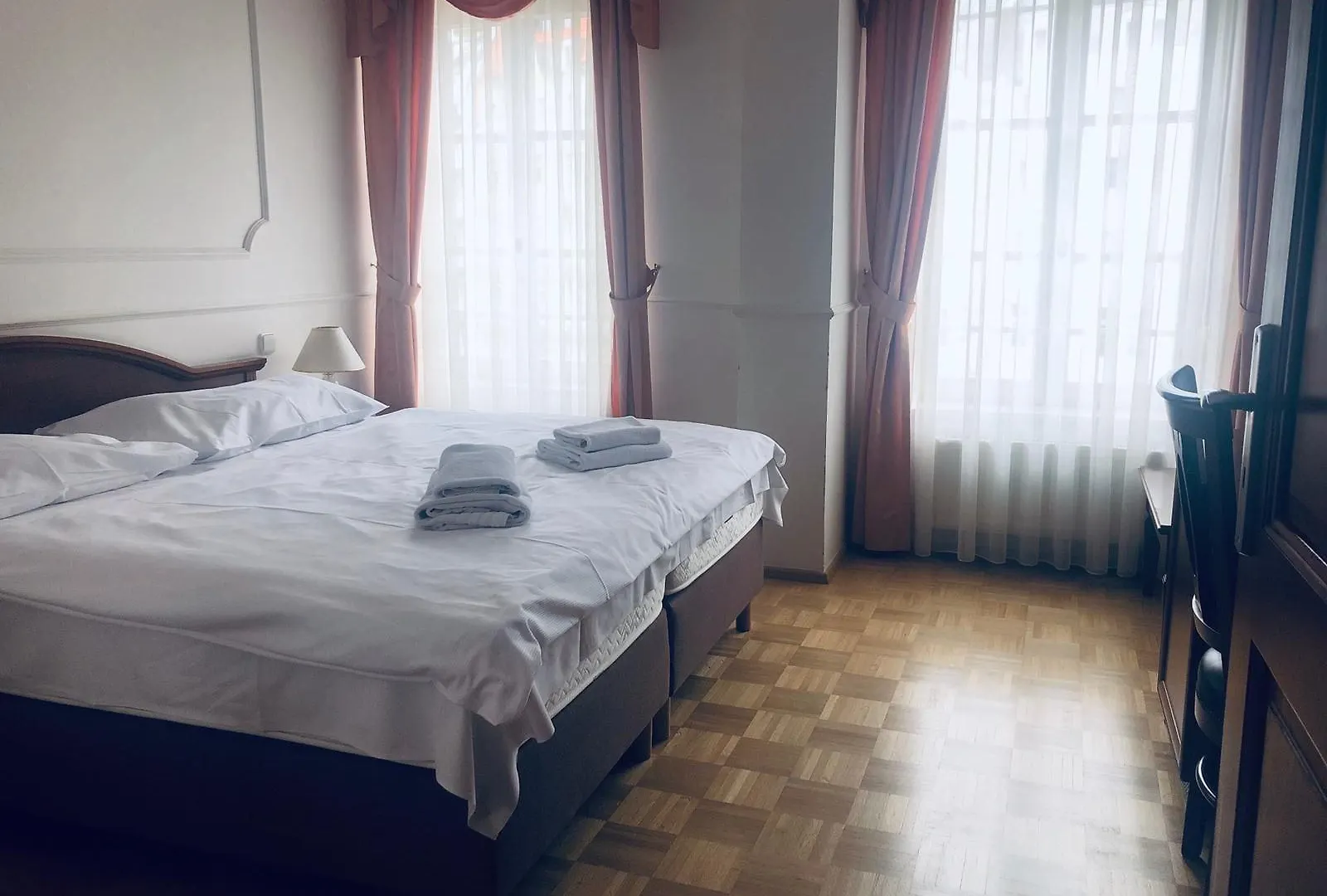 Hotel Renesance Krasna Kralovna Karlsbad 4*,  Tsjechië