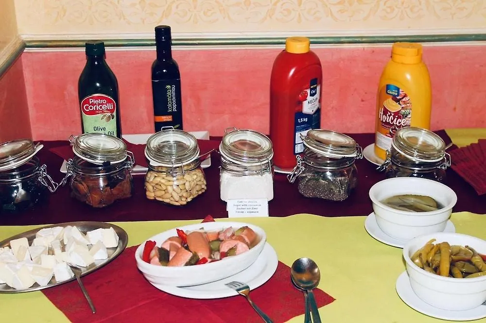 Hotel Renesance Krasna Kralovna Karlovy Vary Csehország