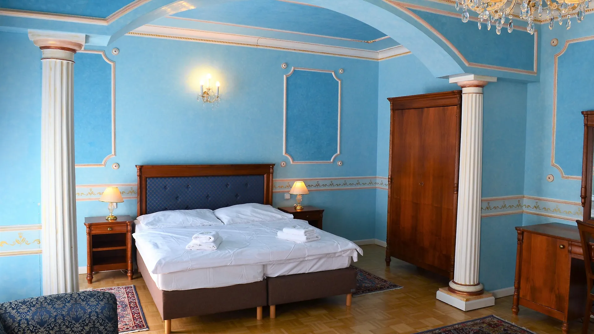 Hotel Renesance Krasna Kralovna Karlsbad