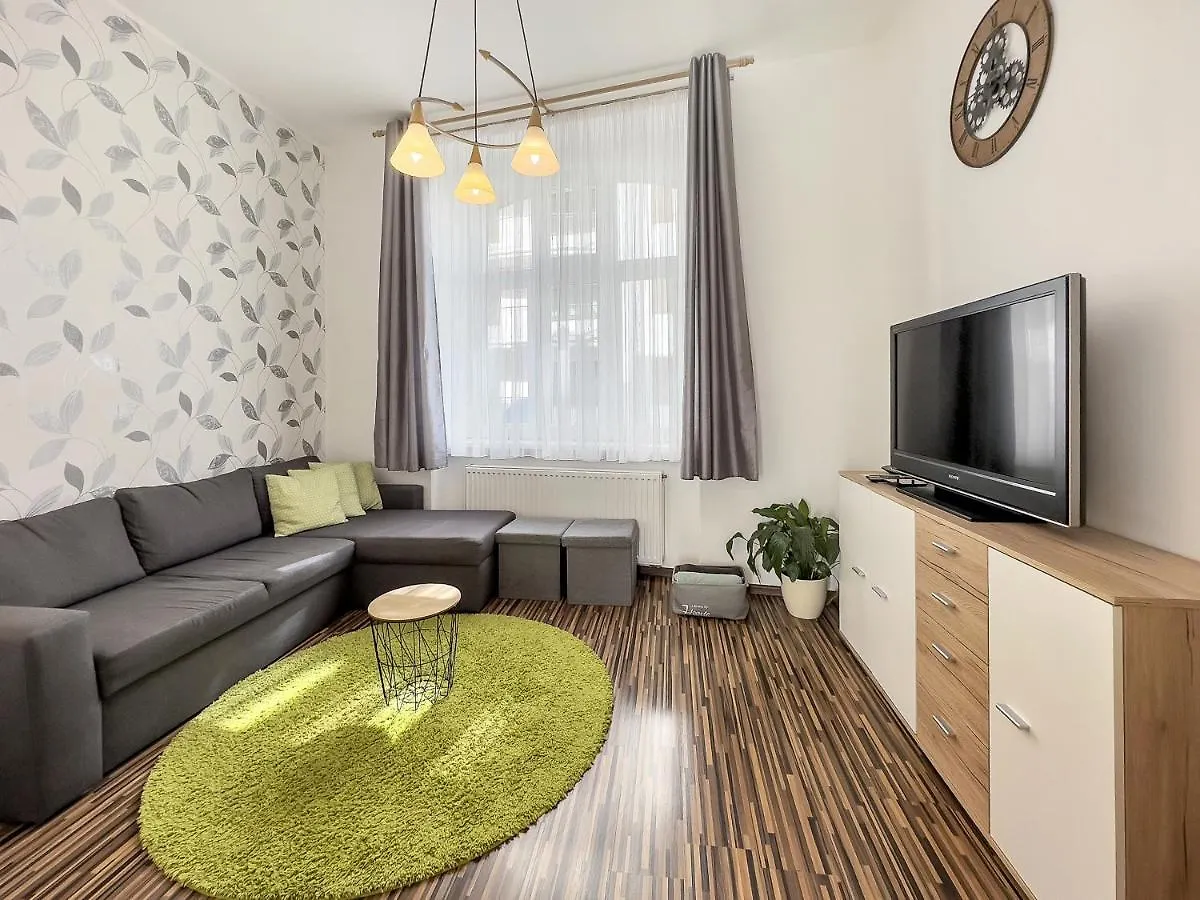 Laura'S Apartment Karlsbad