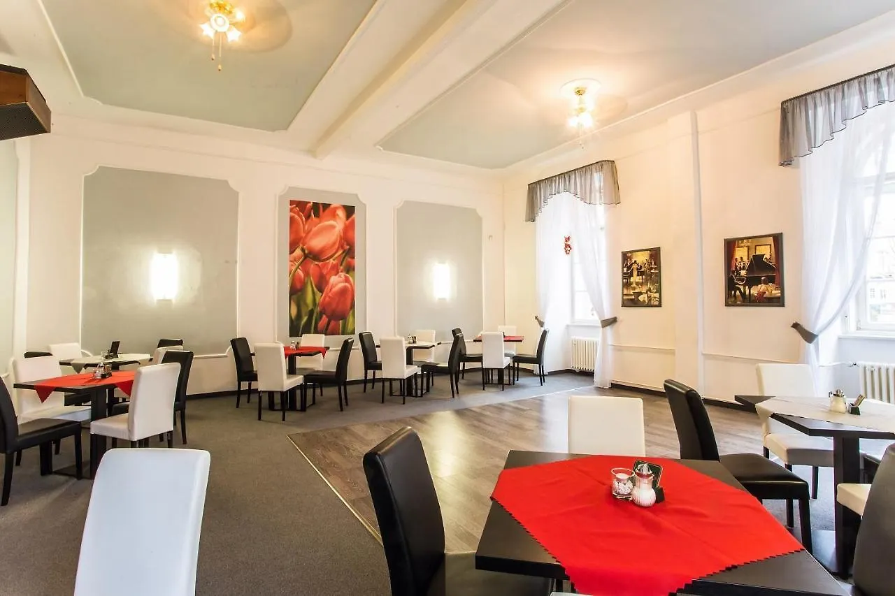 Lazensky Hotel Sadovy Pramen Karlsbad Tschechische Republik