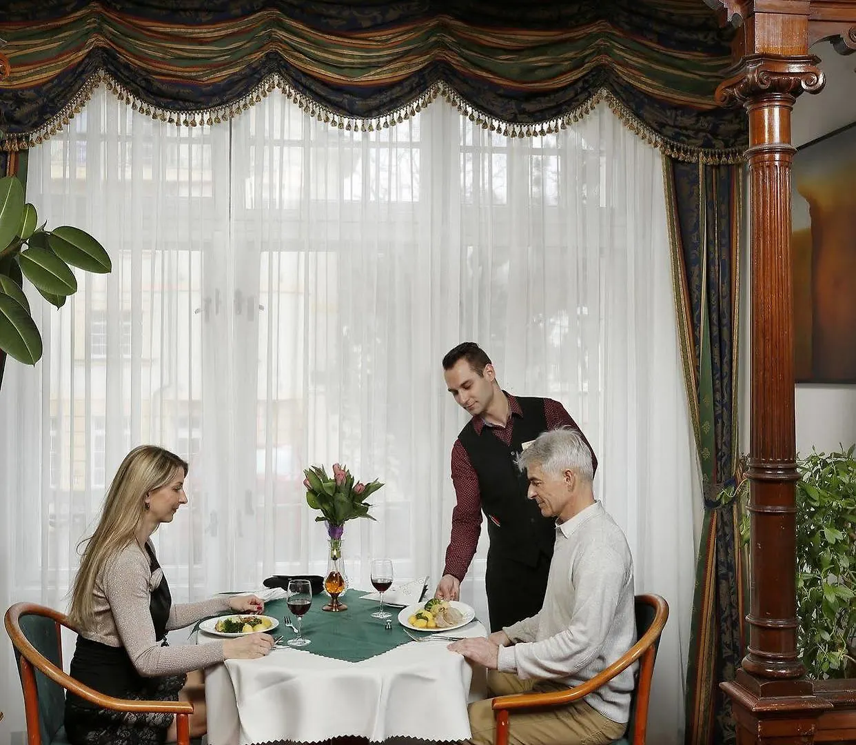 Spa Hotel Villa Smetana Karlsbad 4*,  Tsjechië