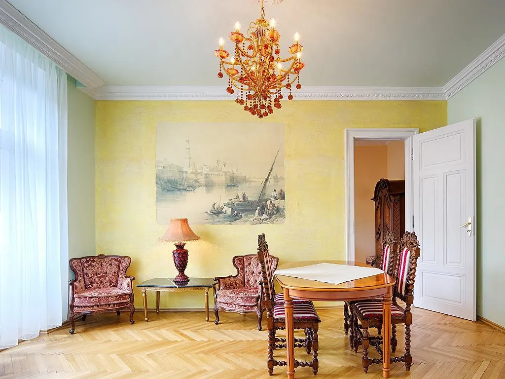 Lyra Apartments Karlsbad