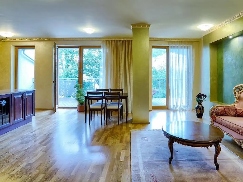 Lyra Apartments Karlsbad 0*,
