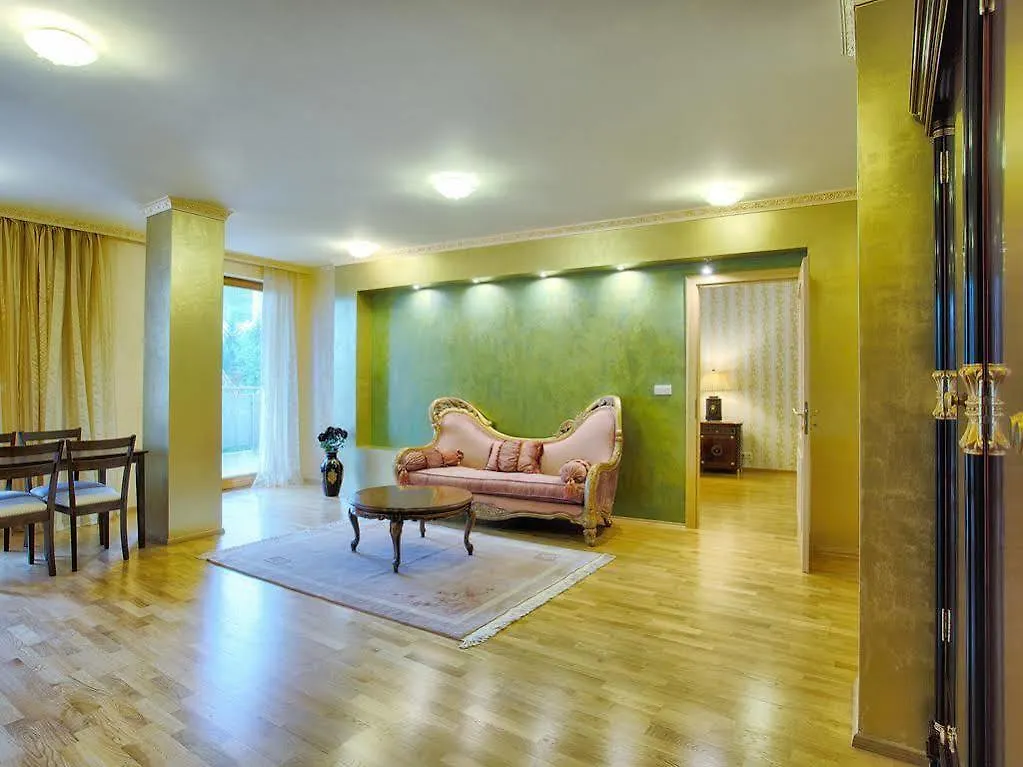 Lyra Apartments Karlsbad