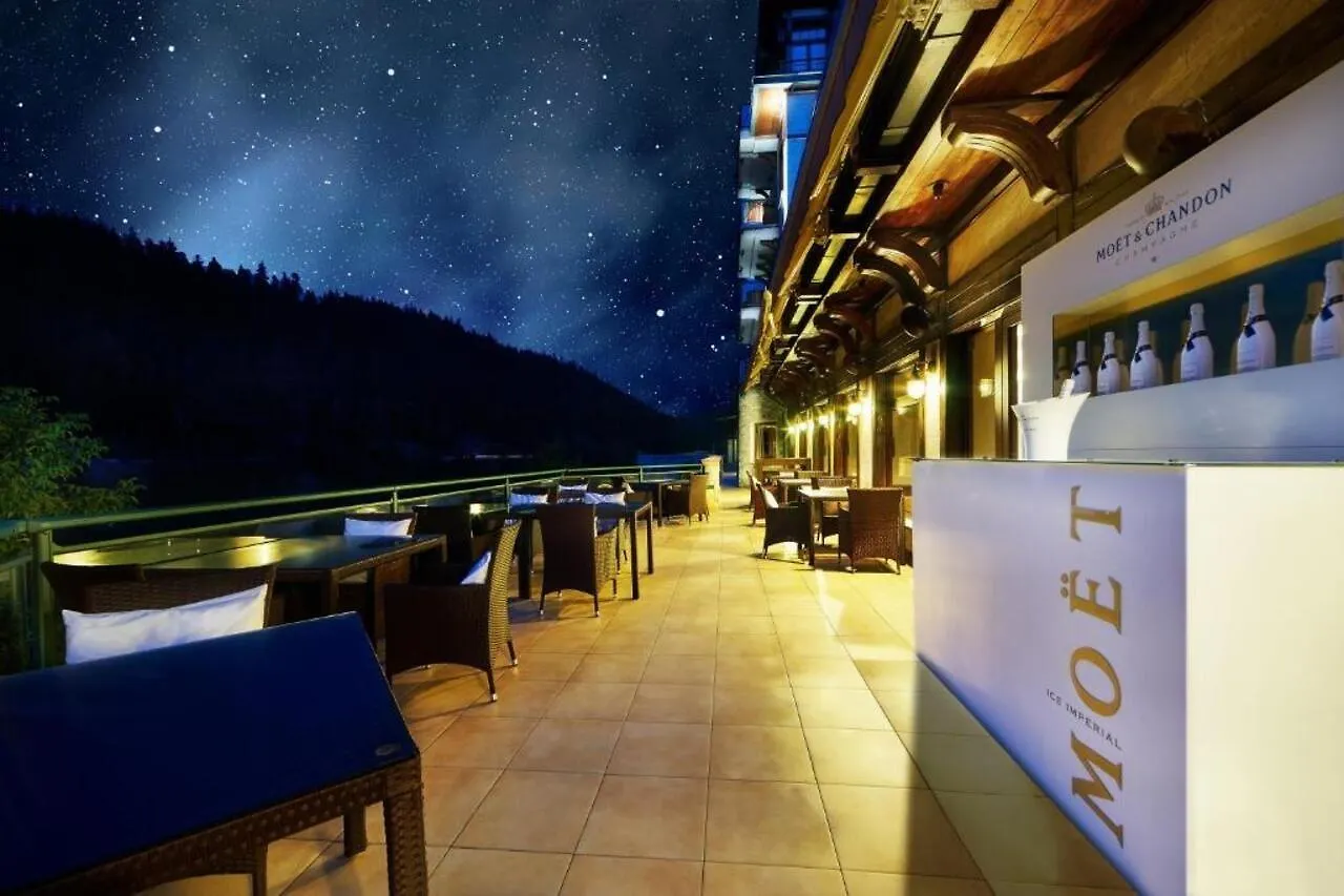 ***** Hotel Retro Riverside Wellness Resort Karlowe Wary Czechy