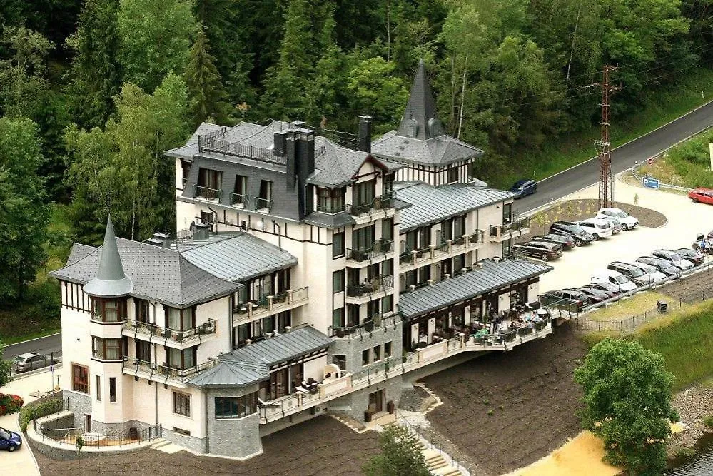Retro Riverside Wellness Resort Karlovy Vary
