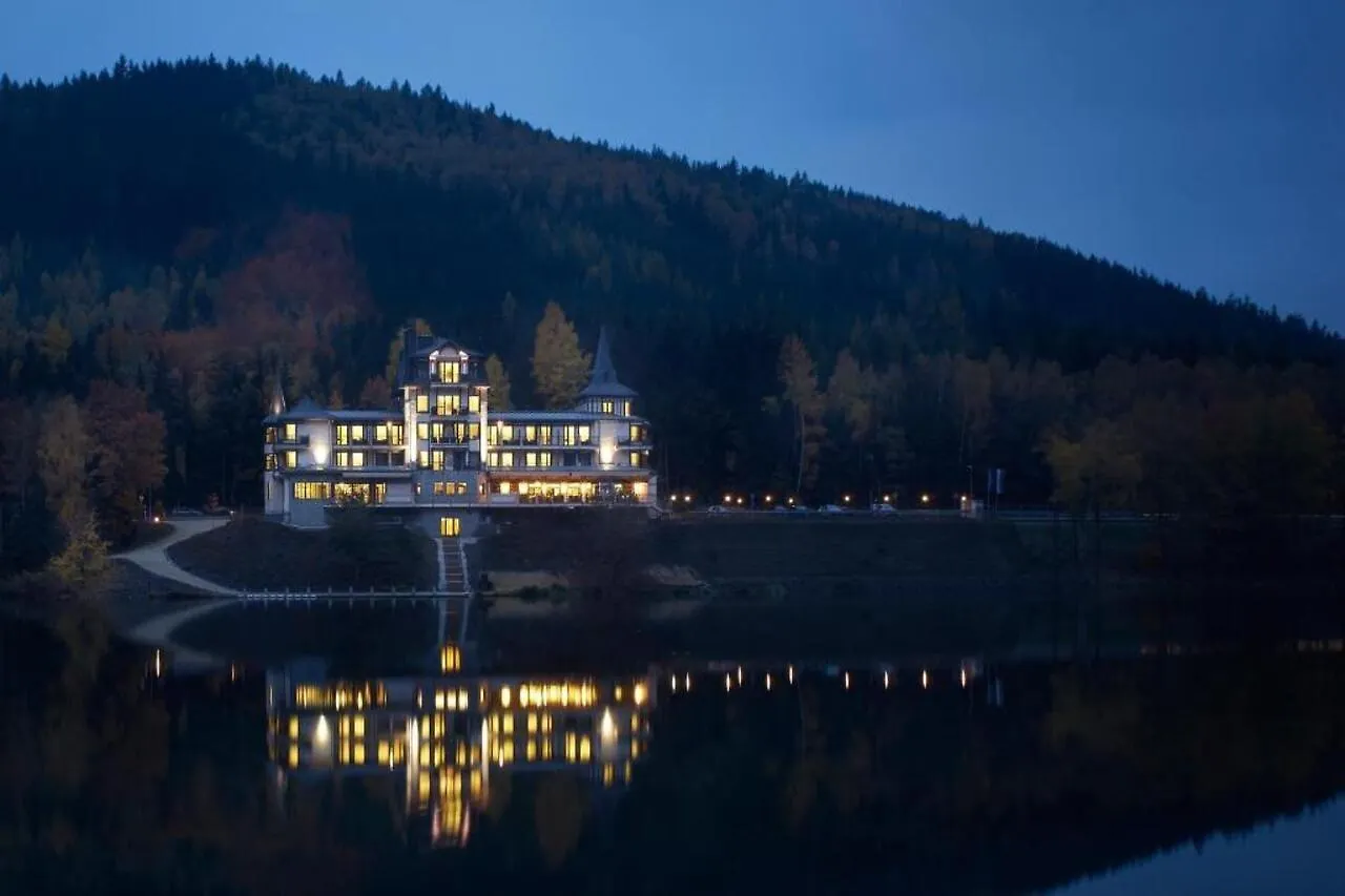 Retro Riverside Wellness Resort Karlovy Vary Hotel