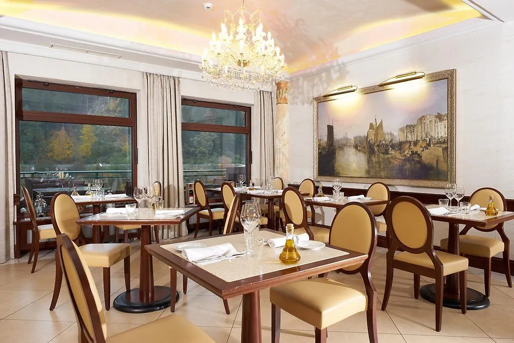 Retro Riverside Wellness Resort Karlovy Vary Hotel