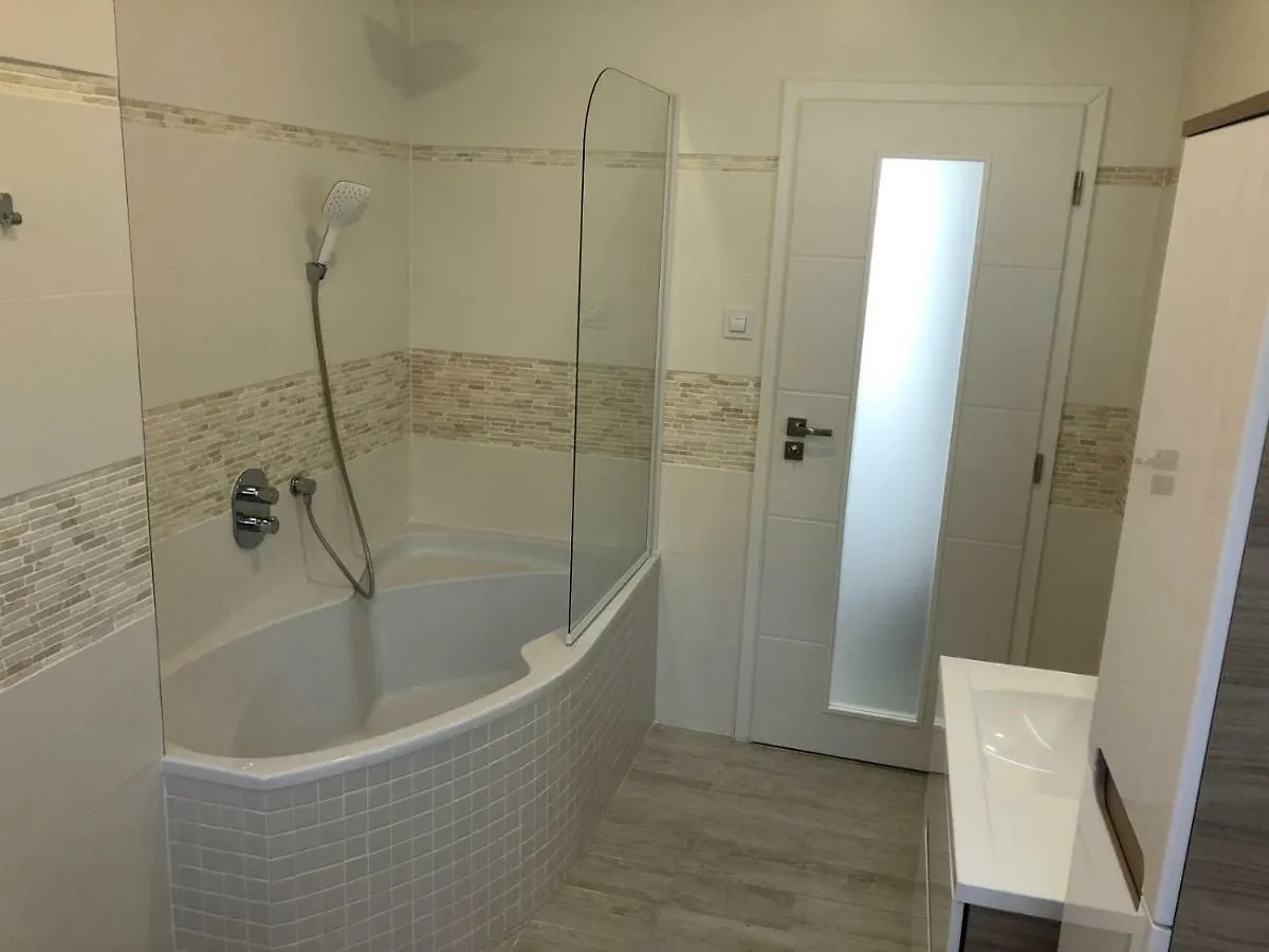Апартаменты Luxusni Apartman Primo V Centru U Hotelu Thermal Карловы Вары