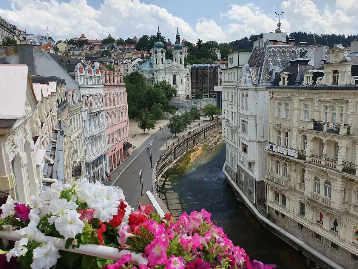 Madonna Apartments Karlsbad