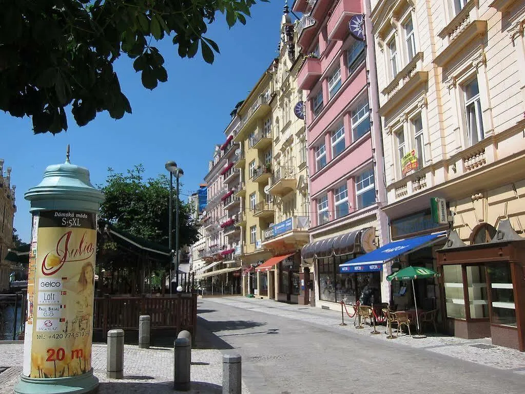 Madonna Apartments Karlsbad