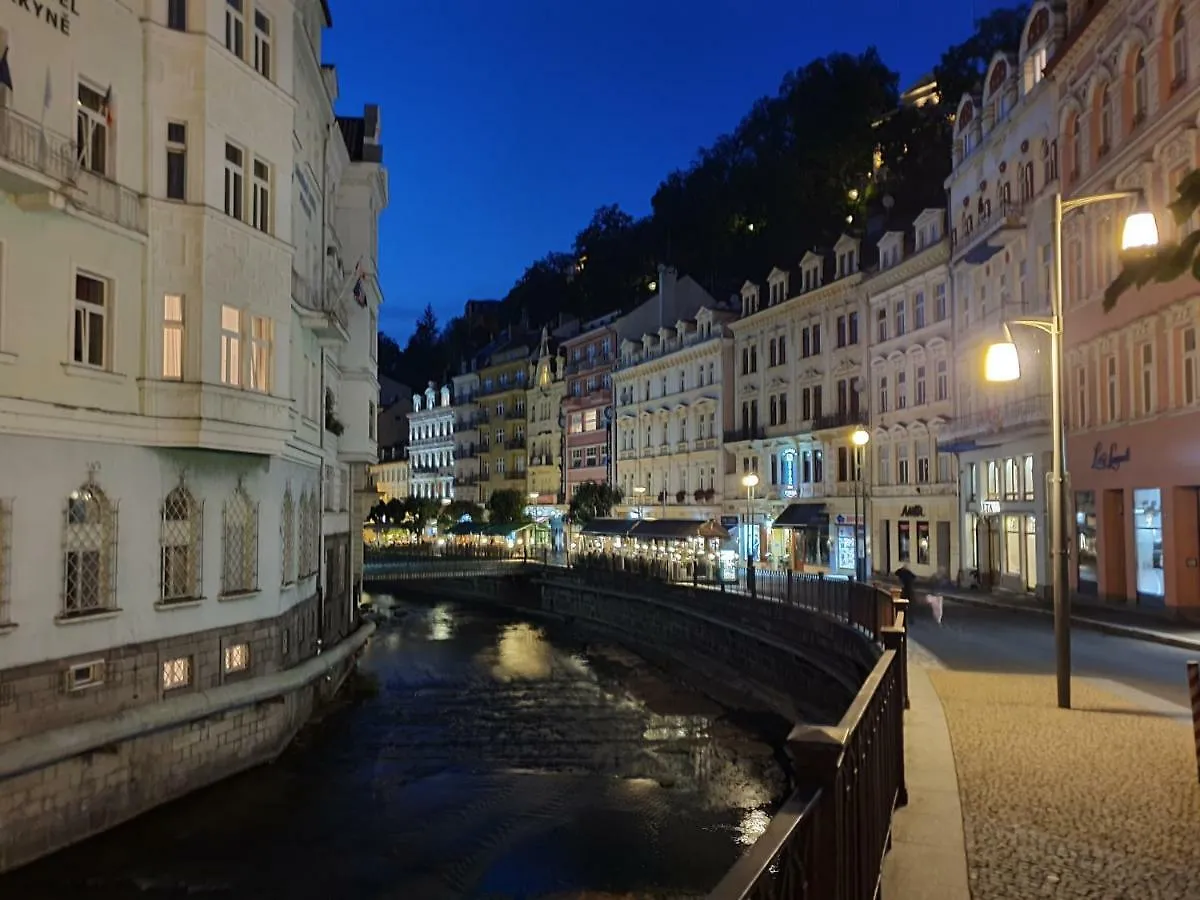 Madonna Apartments Karlovy Vary