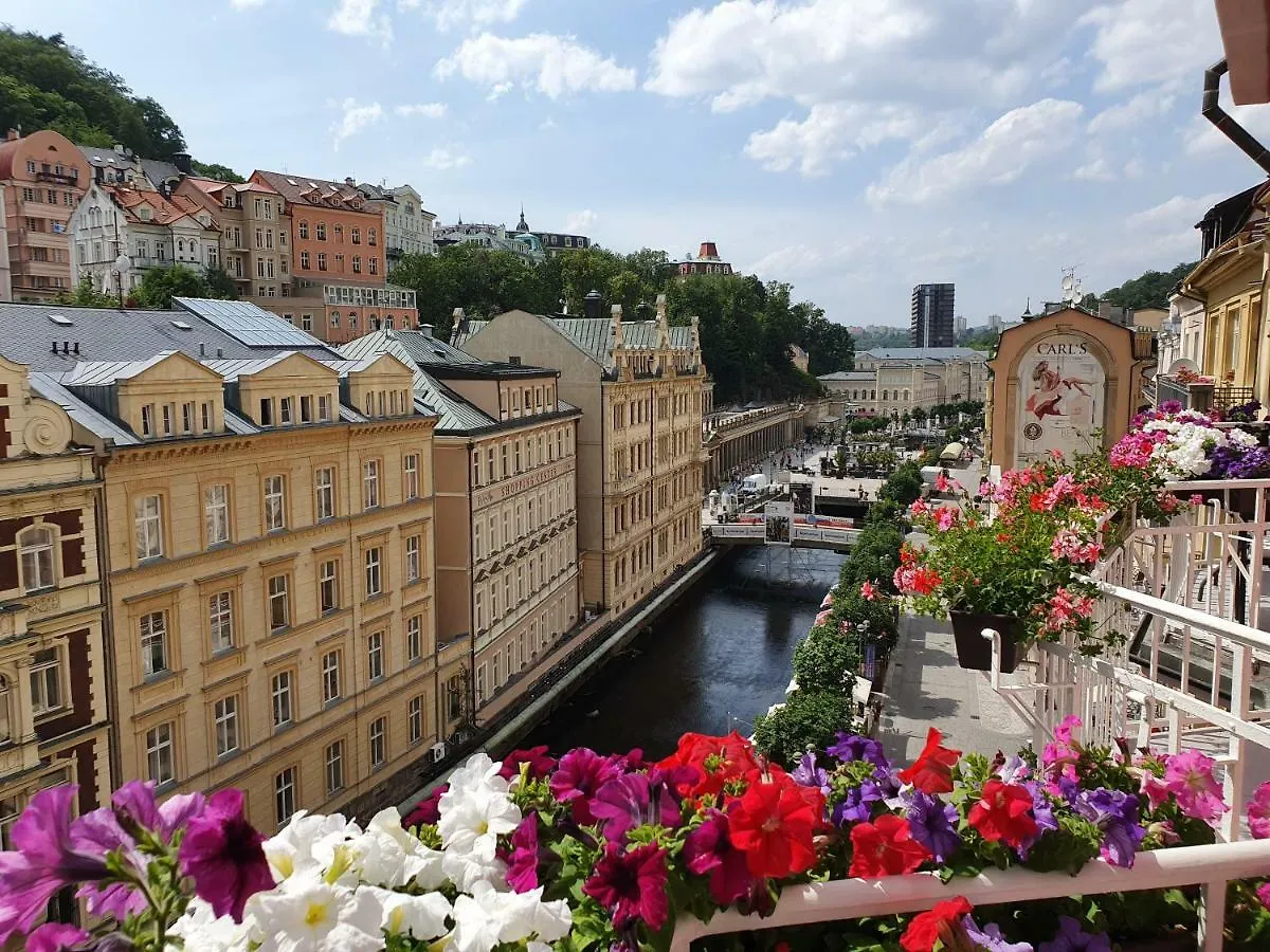Madonna Apartments Karlsbad