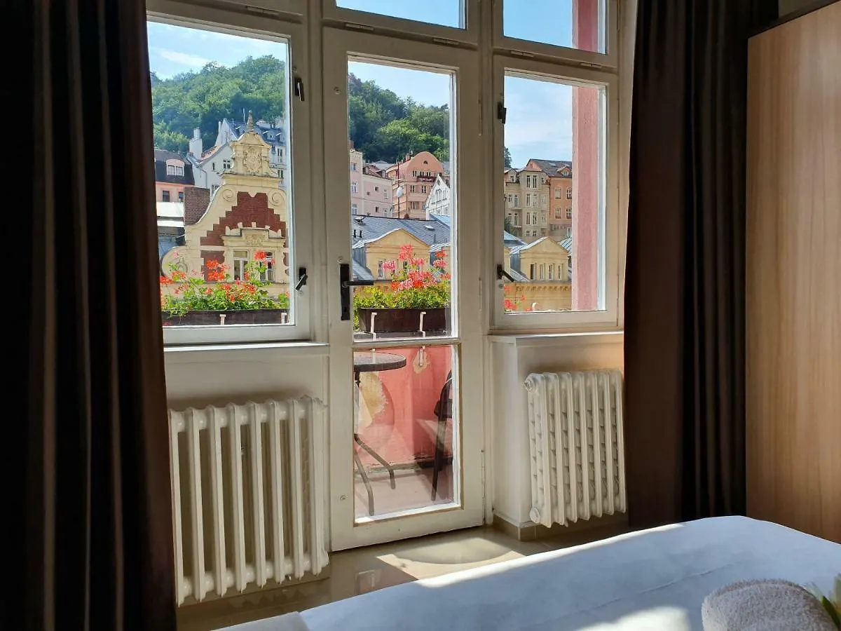 Madonna Apartments Karlsbad