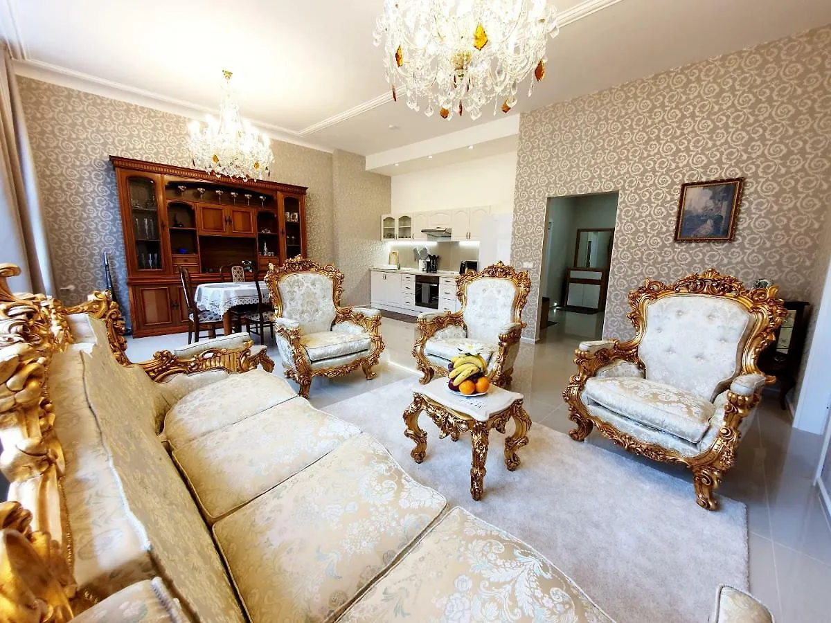 Madonna Apartments Karlovy Vary 0*,