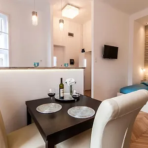  Apartamento Downtown Deluxe Hungría
