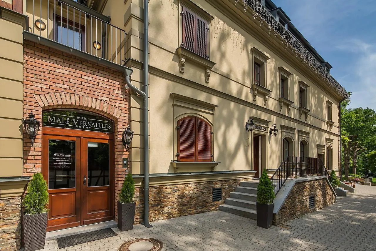 Hotel Malé Versailles Karlsbad 4*,
