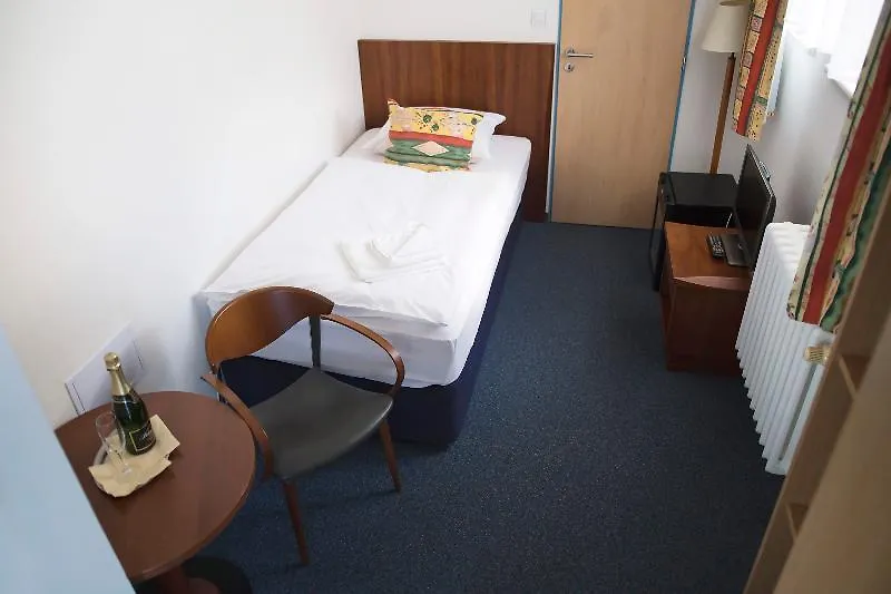 Hotel Marttel Karlovy Vary 3*,  Csehország