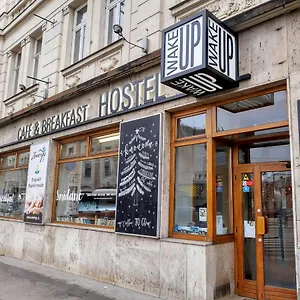 Wake Up Wellness Хостел Брно
