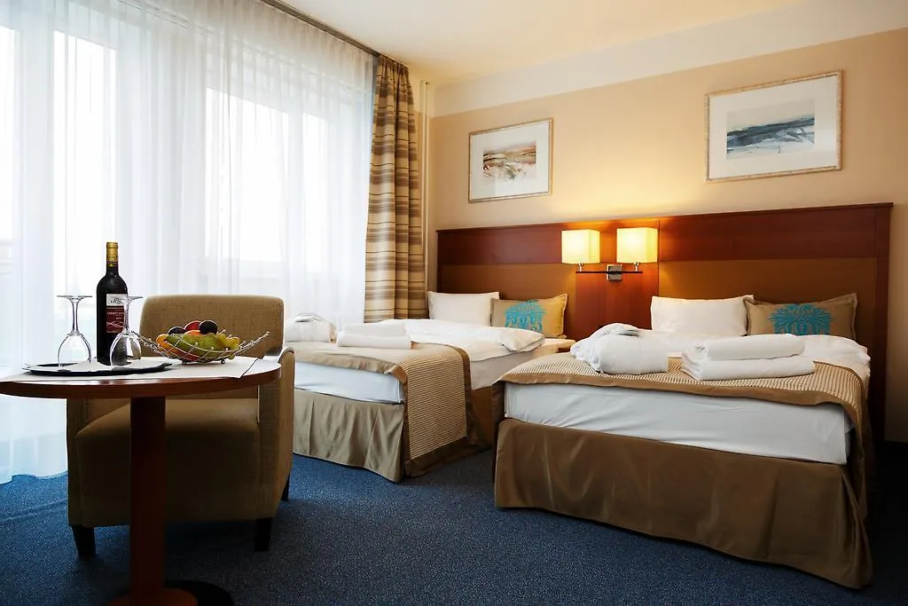 Hotel Marttel Карловы Вары